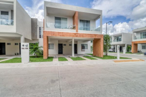 Villa Flamingos 437F at Selvanova 4B